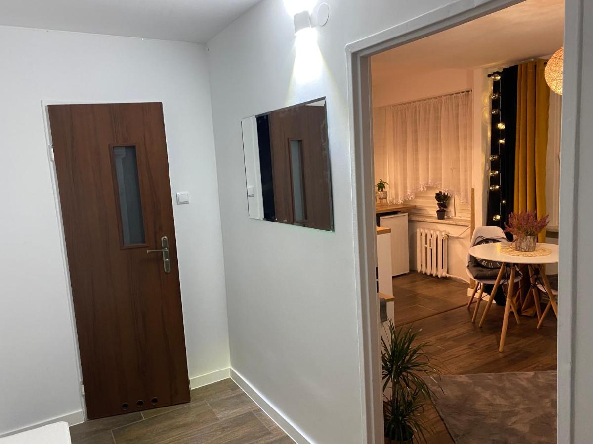 Wilcza Ostoja Bieszczady Apartment Ustrzyki Dolne Exterior foto